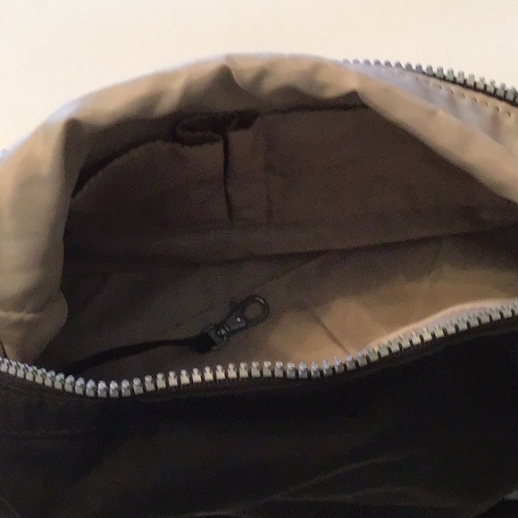 WEEKEND SALE! Kipling Cross Body Bag - Picture 8 of 9